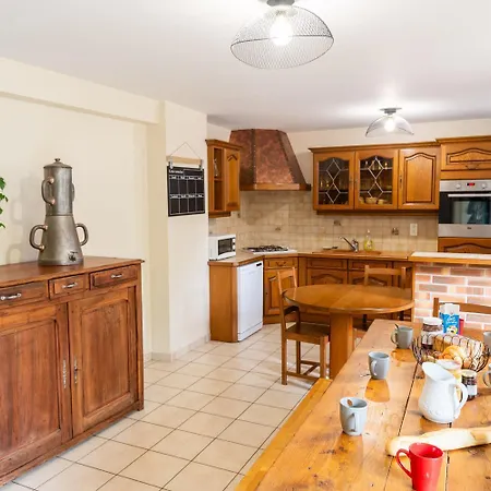 Du Regourdel Avec Holiday home Bourgs sur Colagne